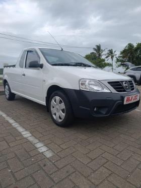 Nissan NP200 1.5dCi Safety Pack
